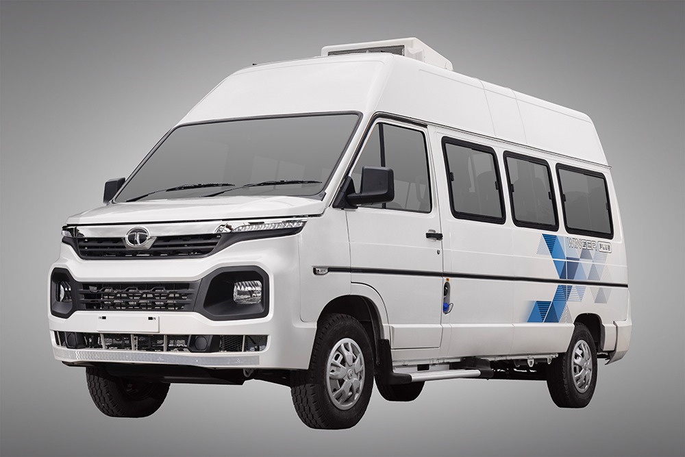 Hire Tata Winger